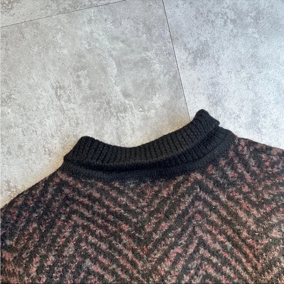 Peruvian Connection Alpaca sweater - Picture 8 of 8